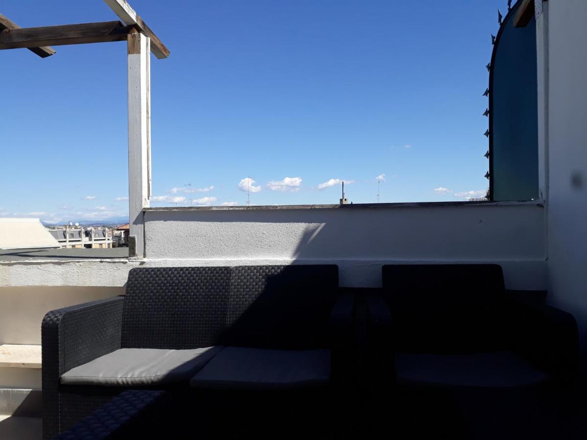 Готель La Terrazza Рим Екстер'єр фото